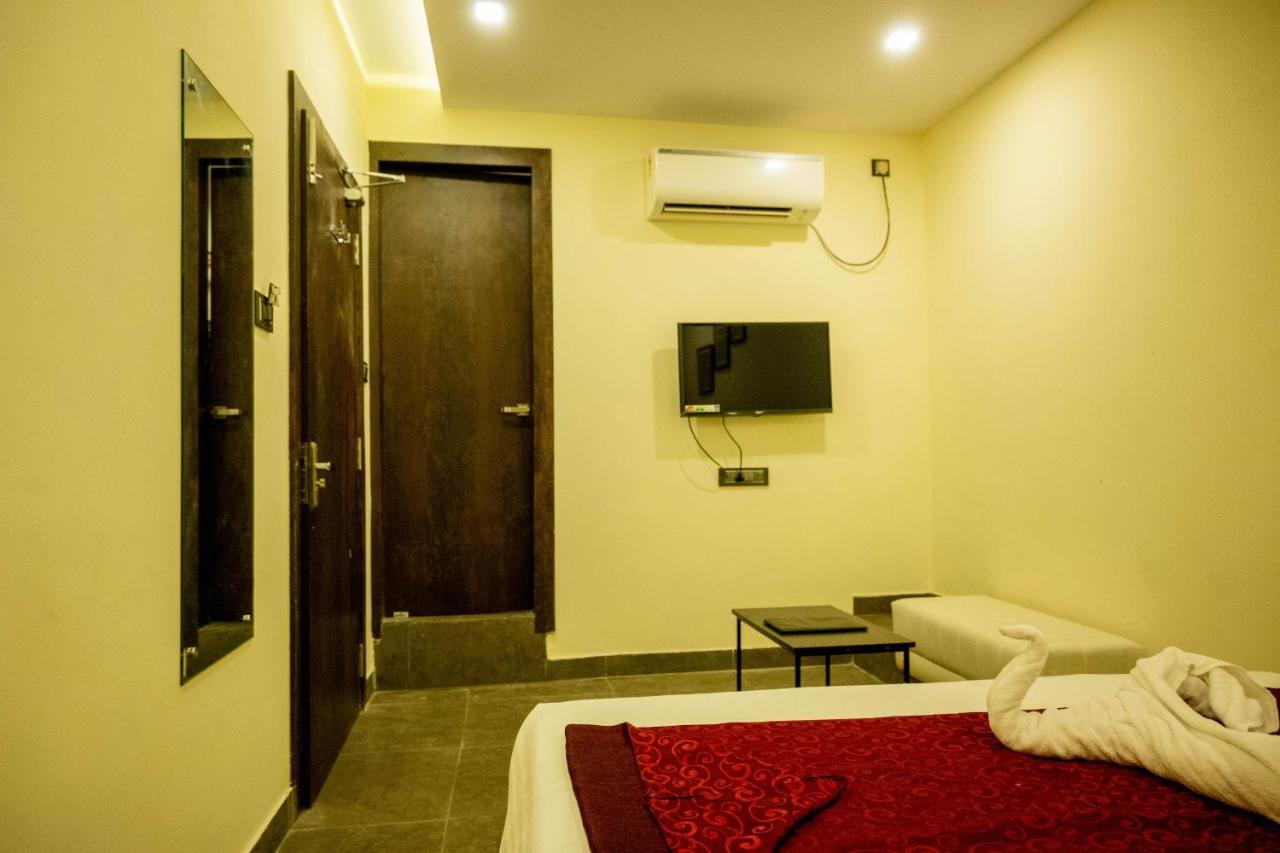 Vinayak Bhavan By Vinayak Hotels Brahmapur Exterior photo